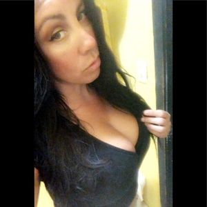 Meet your Posher, Delma